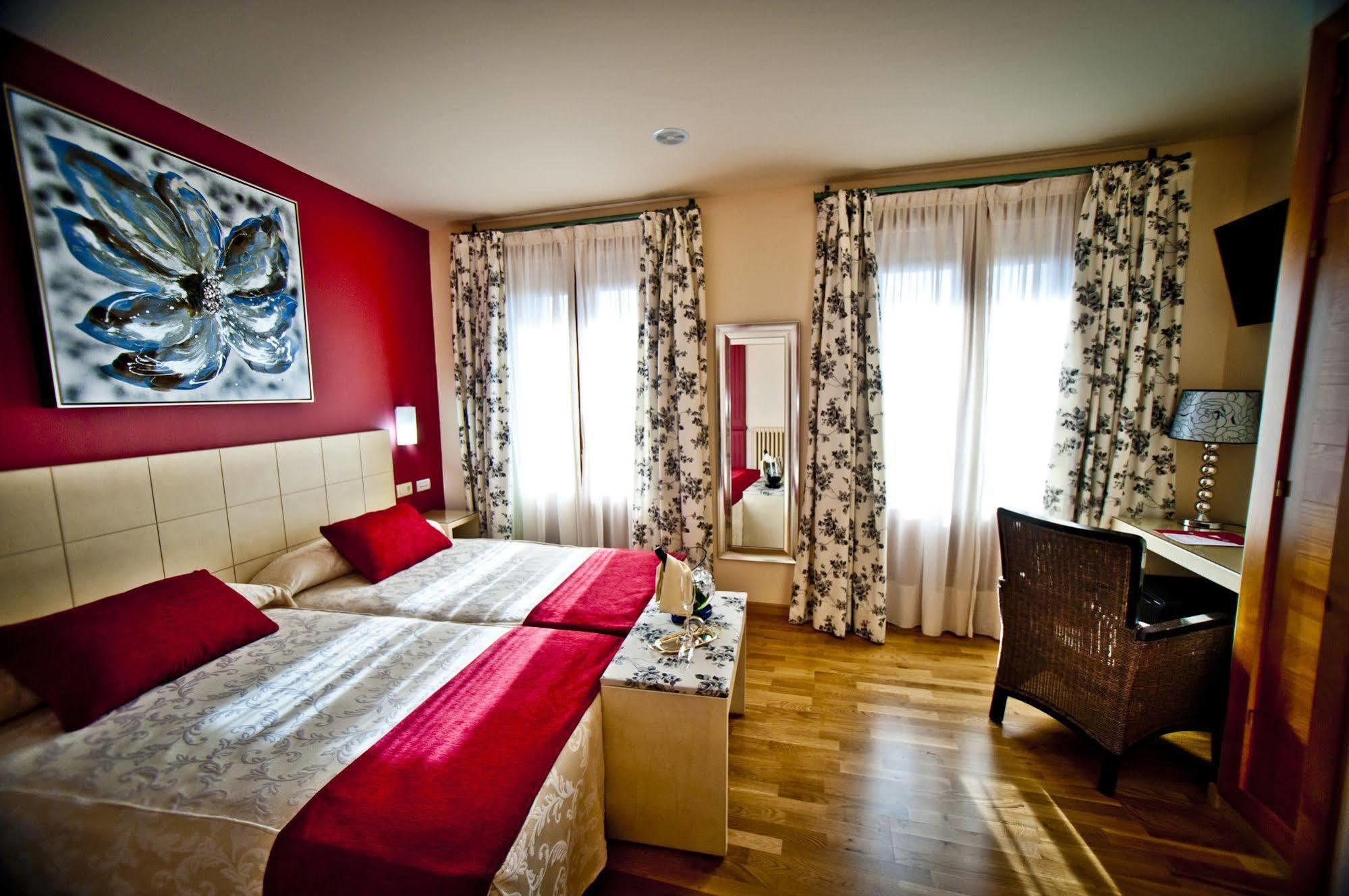 Hotel Condes De Castilla Segovia Eksteriør bilde